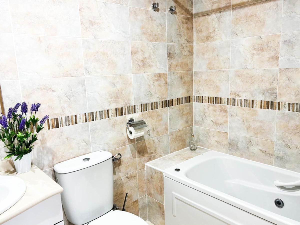 Renovated Apartment On The First Line オロペサ・デル・マール エクステリア 写真